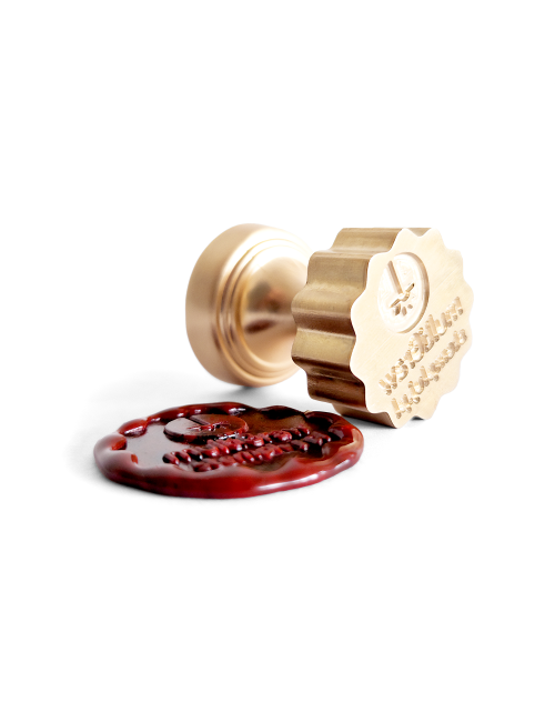 Spersonalizowany stempel mosiężny do laku z falowaną obwódką i Twoim logo